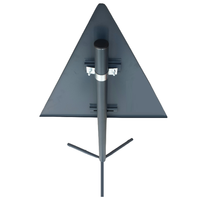 Stalp metalic, trepied, inaltime 1 metru, Ø 4.8 cm, mobil, ideal pentru indicatoare rutiere